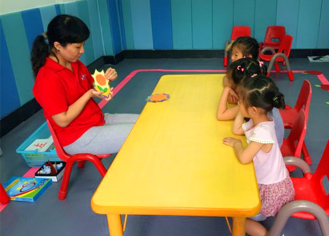 兒童的潛能開(kāi)發(fā)，右腦是一座無(wú)窮的寶藏----探訪(fǎng)嬰智貝佳右腦開(kāi)發(fā)課程